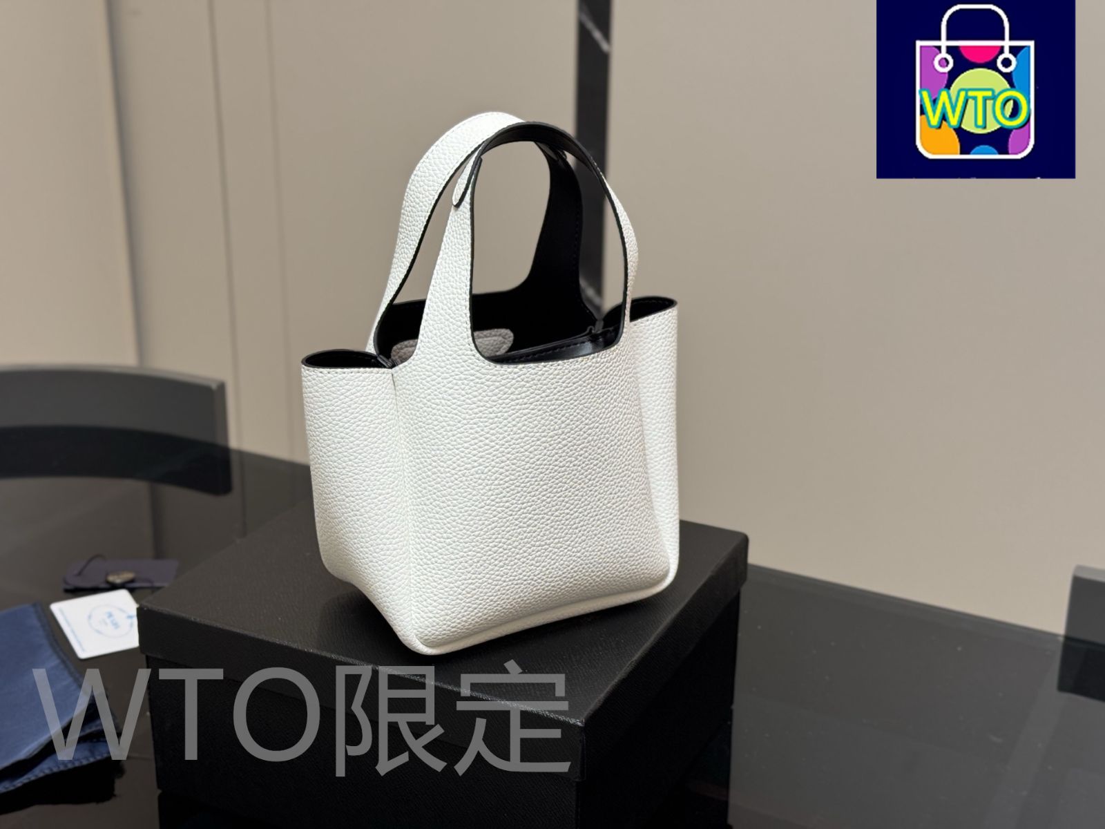 ＊PRADA＊ レザー トートバッグ 関税・送料込み Prada レザー トートバッグ | ブラック | FARFETCH JP