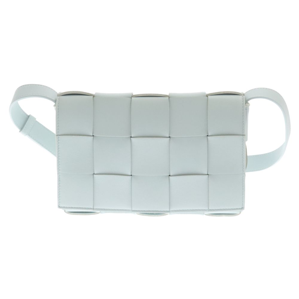 BOTTEGA VENETA (ボッテガヴェネタ) CASSETTE カセット イントレチャート レザー ショルダーバッグ サックスブルー B09776565F