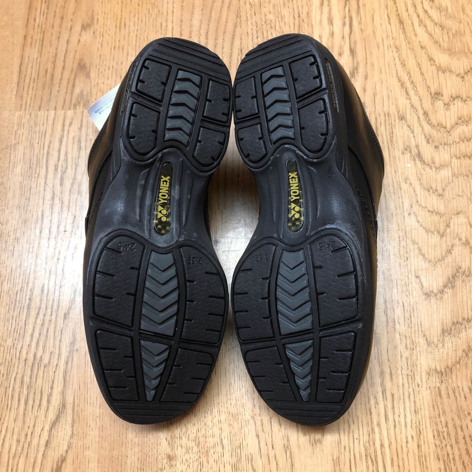 未使用 YONEX 24.5cm Black パワークッションMC35 ウォーキング 