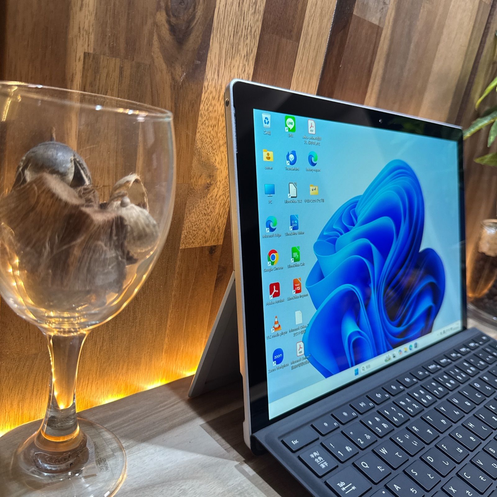 公式ショップ限定価格❣️/ 準美品《LTEモデル》Surface Pro5