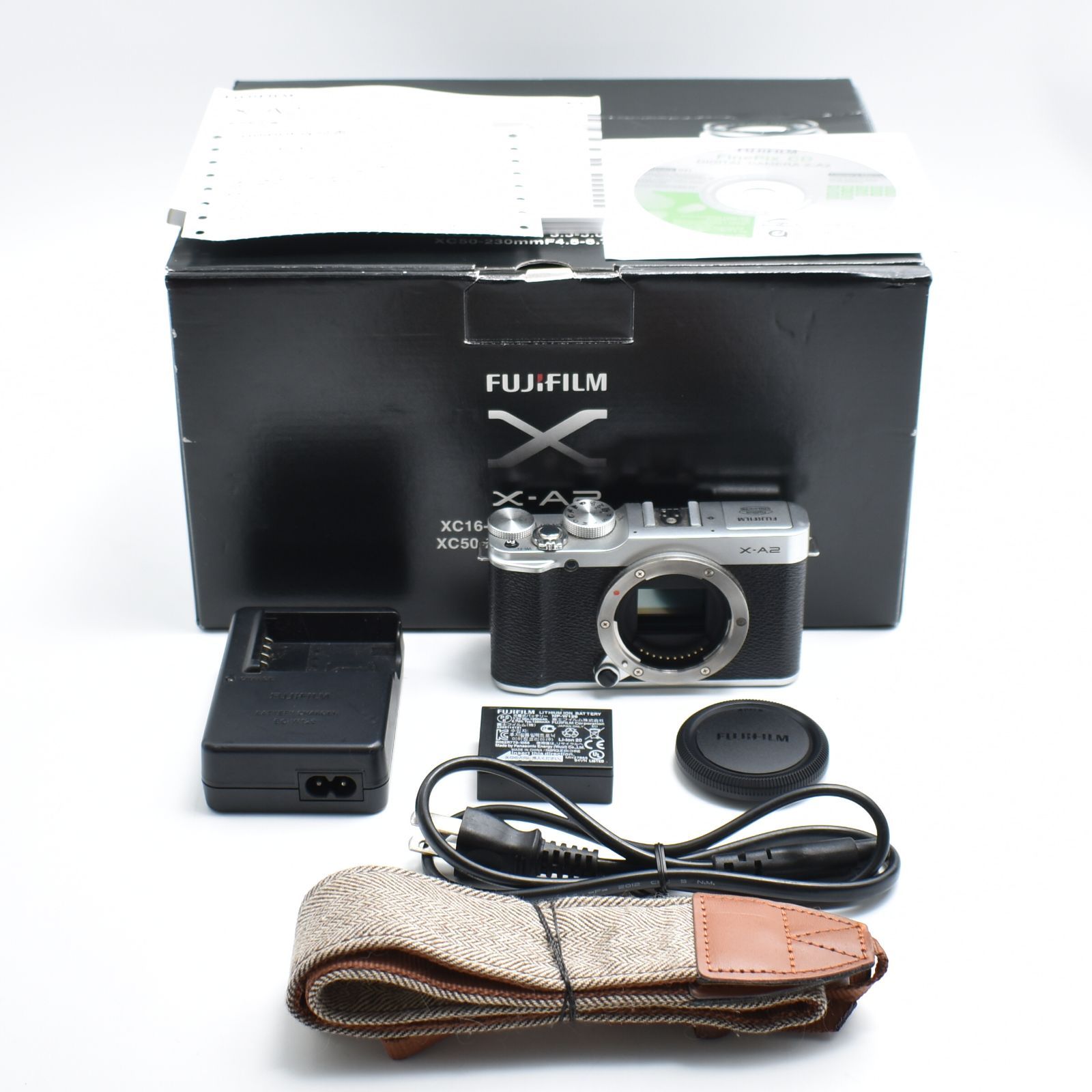 B 9481 FUJIFILM ミラーレス一眼 X-A2 ボディ シルバー X-A2S