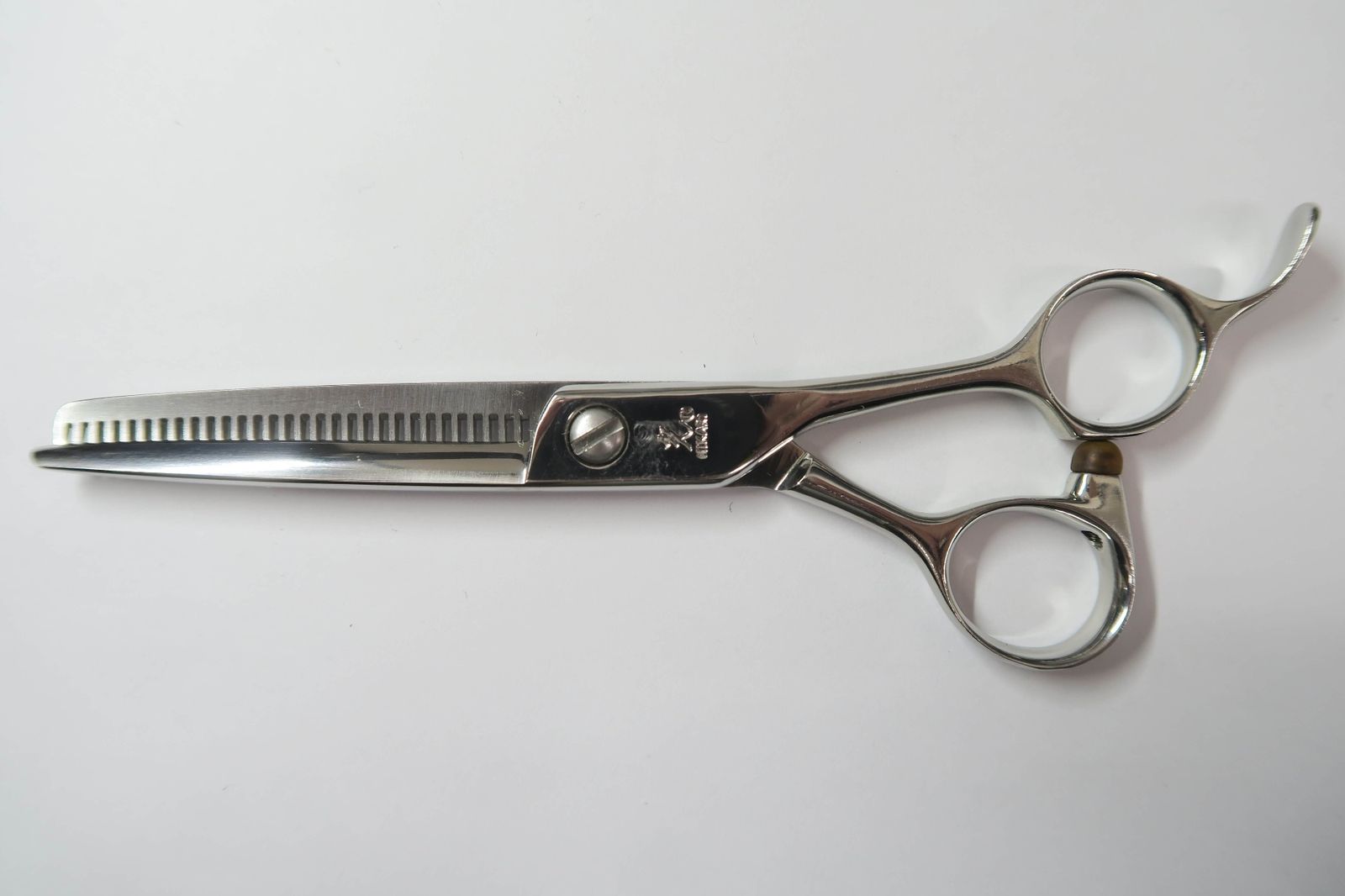 Dランク【光シザー HIKARI ヒカリ】 723 セニング 美容師・理容師 6.0