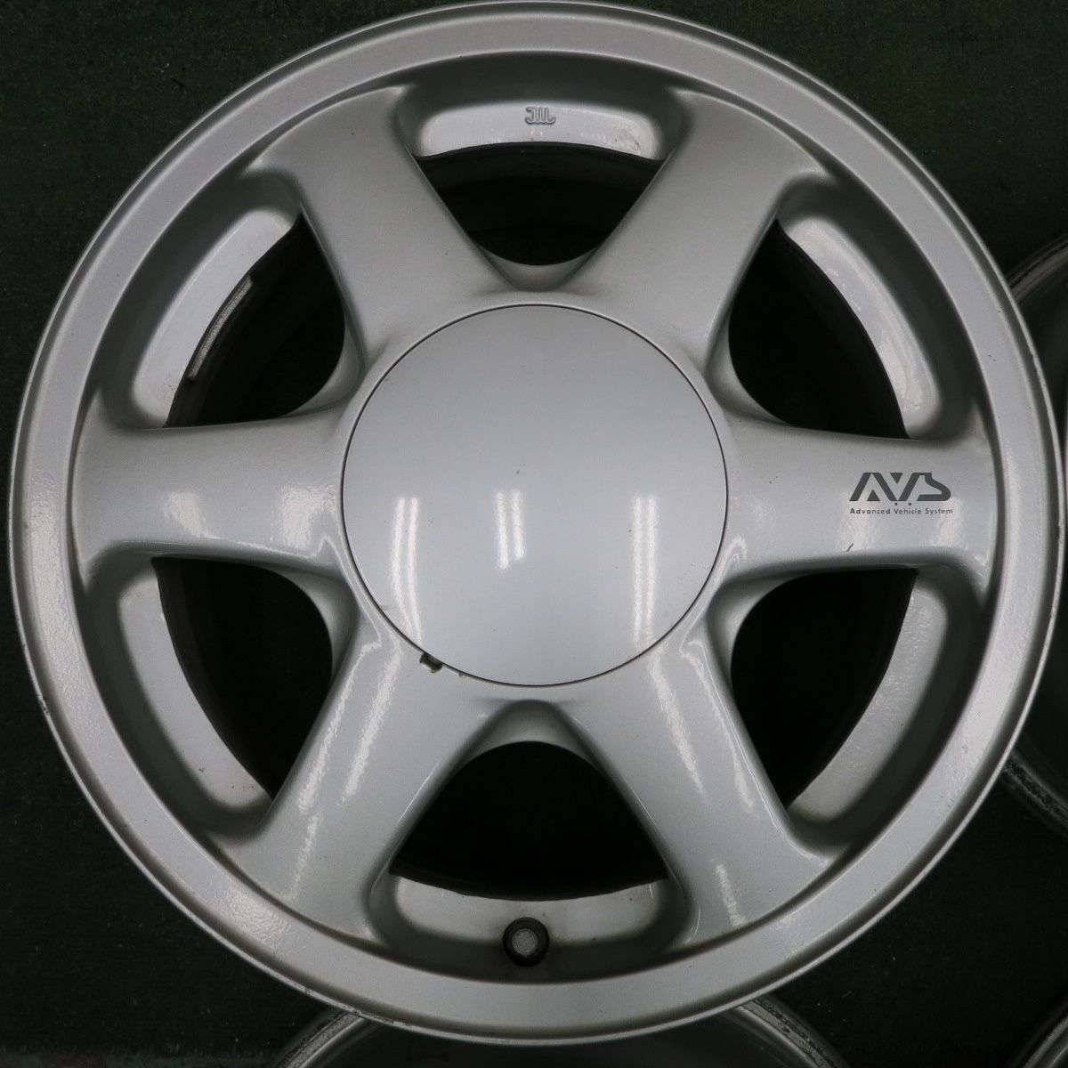 16インチホィールAVS VS6　pcd114.3 4穴　7j+30 2本セット 軽量 トヨタ用設計 】 2本 社外 ホイール AVS VS-6 7J-16 PCD114