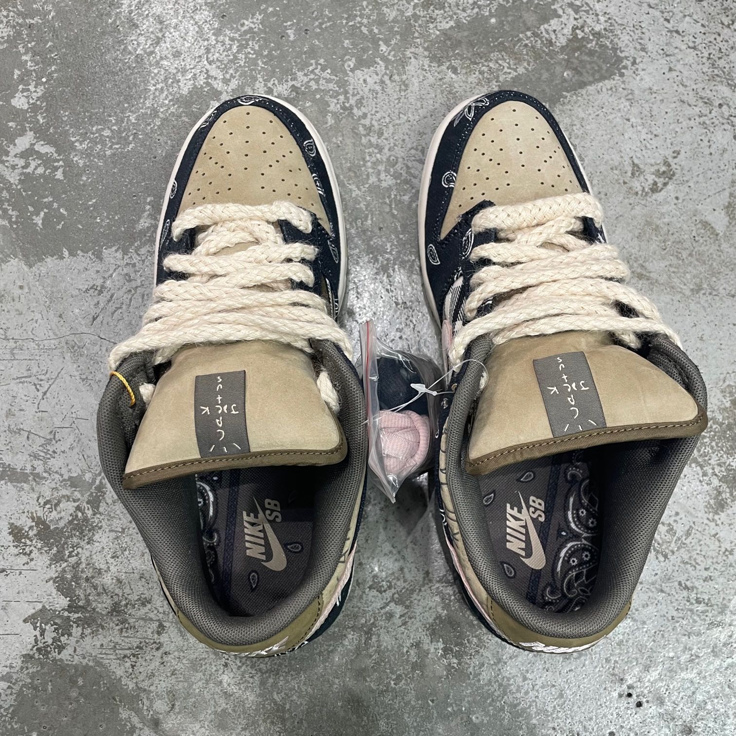 Nike SB Travis Scott バンダナ柄 パーカー Lサイズ｜トップス 