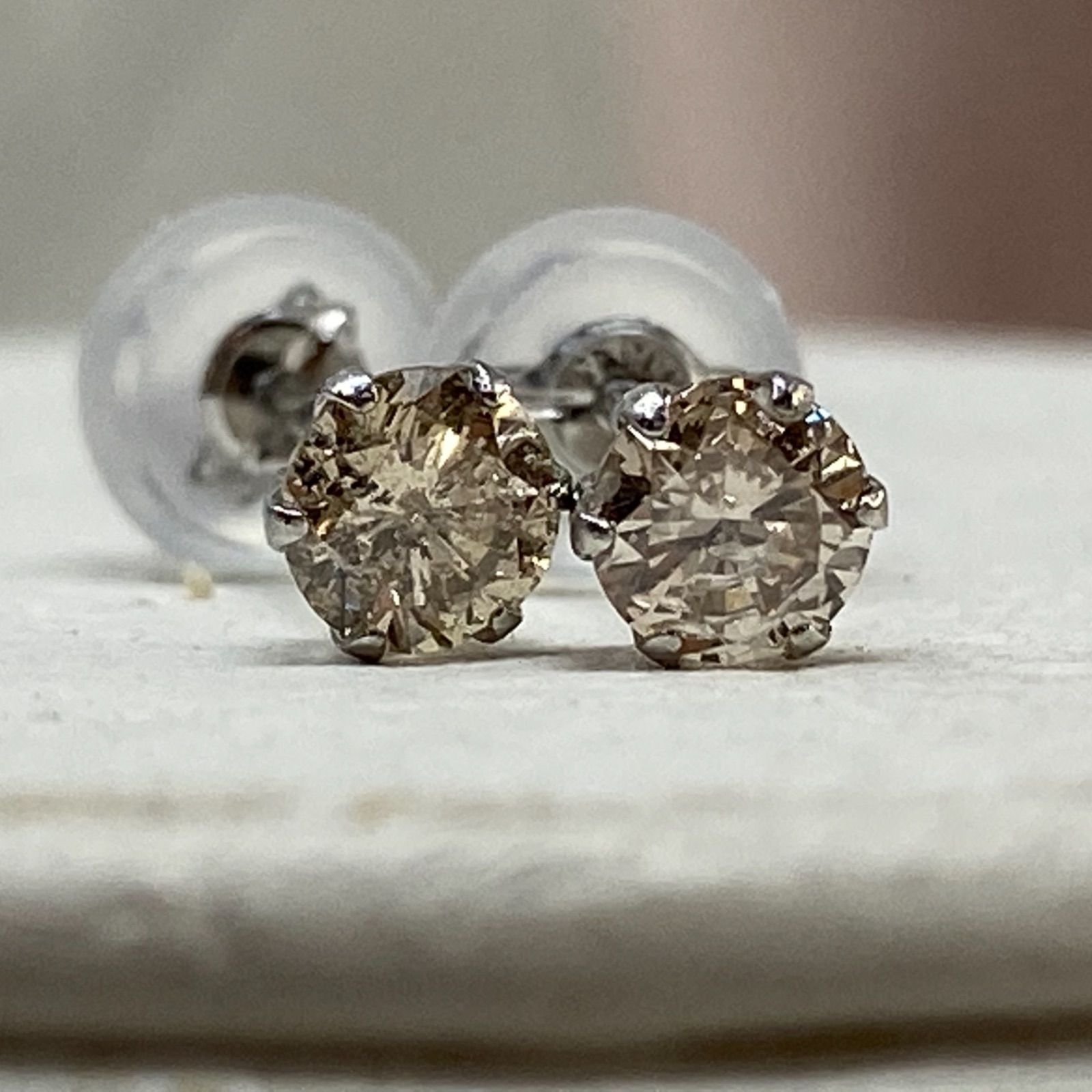 多様な pt900 プラチナ 天然ダイヤモンド 0.4ct ピアス ピアス(両耳用