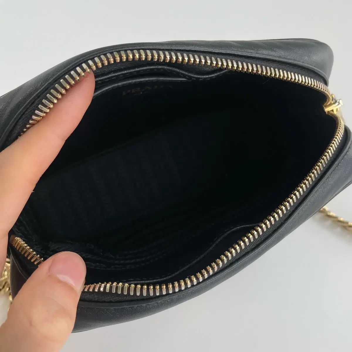 美品【プラダ】ダイアグラム ミニクロスバッグ PRADA(プラダ) ダイアグラム ミニ クロスバッグ - メルカリ