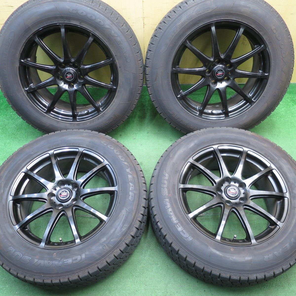 バリ溝！22年！キレイ！9.5分☆LOXARNY SPORT 235/65R18 スタッドレス 