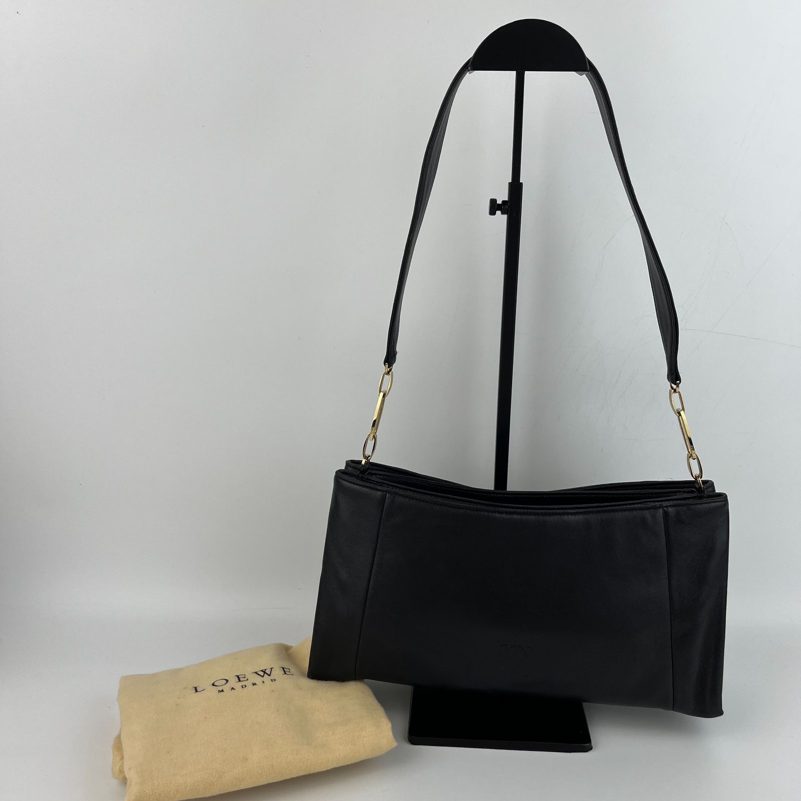 極美品】ロエベ LOEWE ショルダーバッグ アナグラム ホーボー
