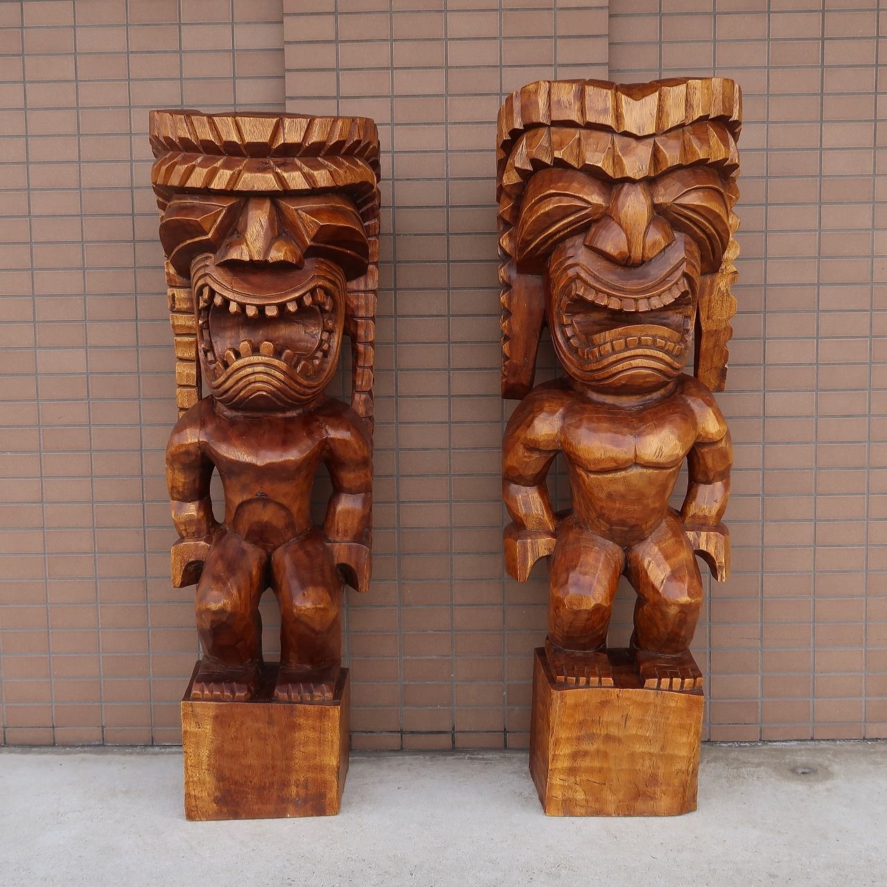 ティキの木彫り ティキ クー TIKI KU 120cm 木製スワール無垢材 TIKI木彫り ティキ像 チィキ像 戦いの神 オブジェ ハワイの神様  ハワイアン雑貨 ハワイの置物 Hawaiian 1m20cm 350283 - メルカリ