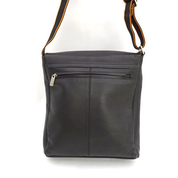 BREE　ブリー　ショルダー　バッグ　黒　美品　レザー 美品 ブリー BREE ショルダーバッグ 黒 ブラウン オールレザー