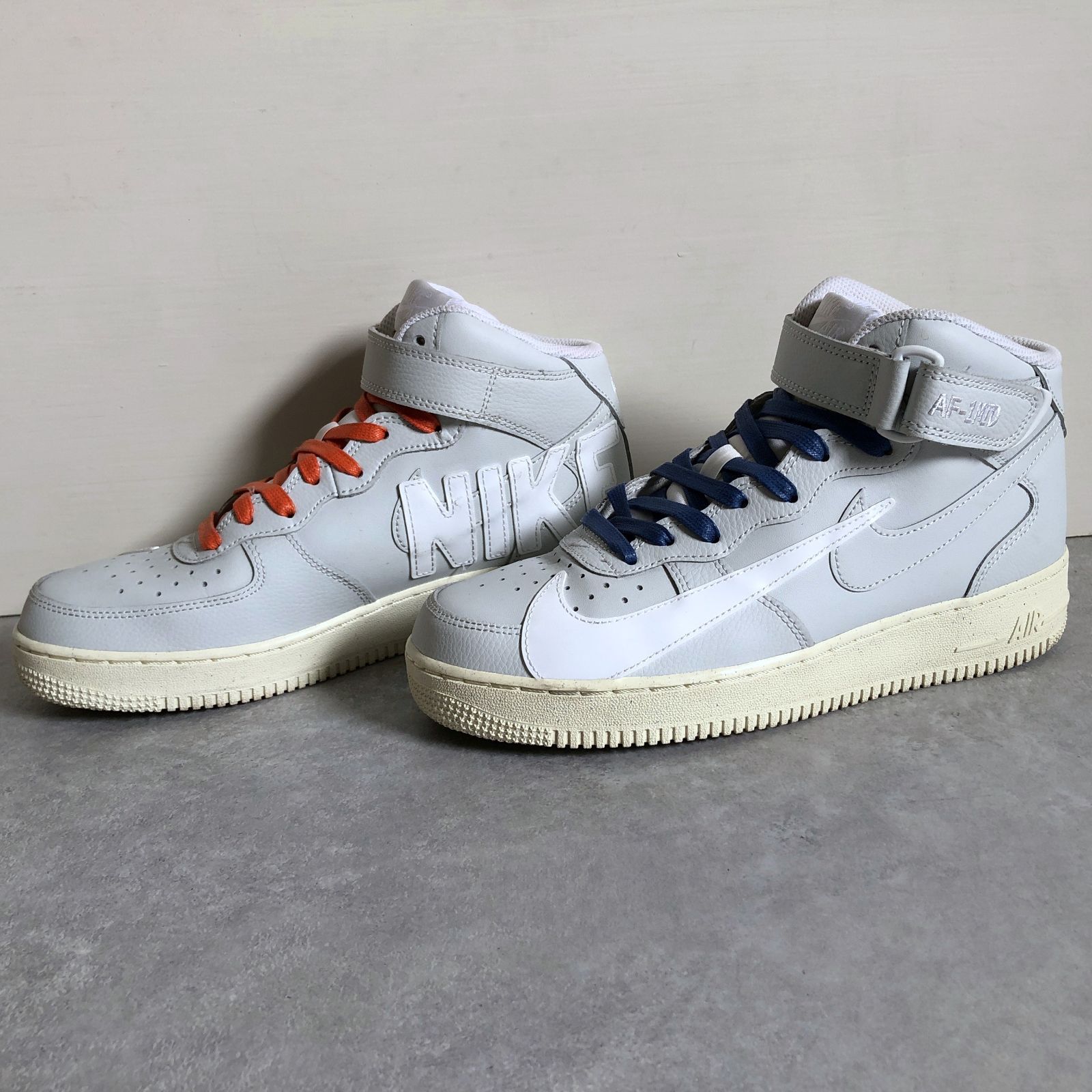 NIKE AIR FORCE 1 MID 