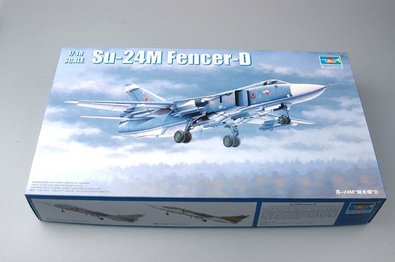 中古】【非常に良い】トランペッター 1/72 ロシア空軍 Su-24MR