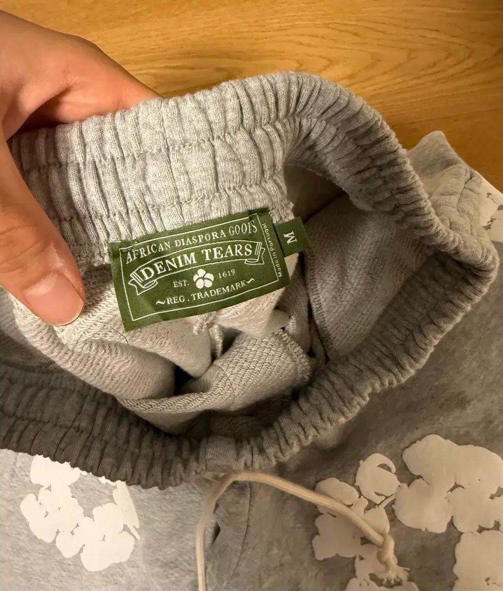 h.NAOTO FRILL ドロワーズ型ハーフパンツ h.naotoのフリマアイテム一覧