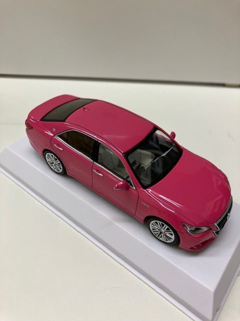 京商 1/43スケール トヨタ クラウン ハイブリッド アスリートG