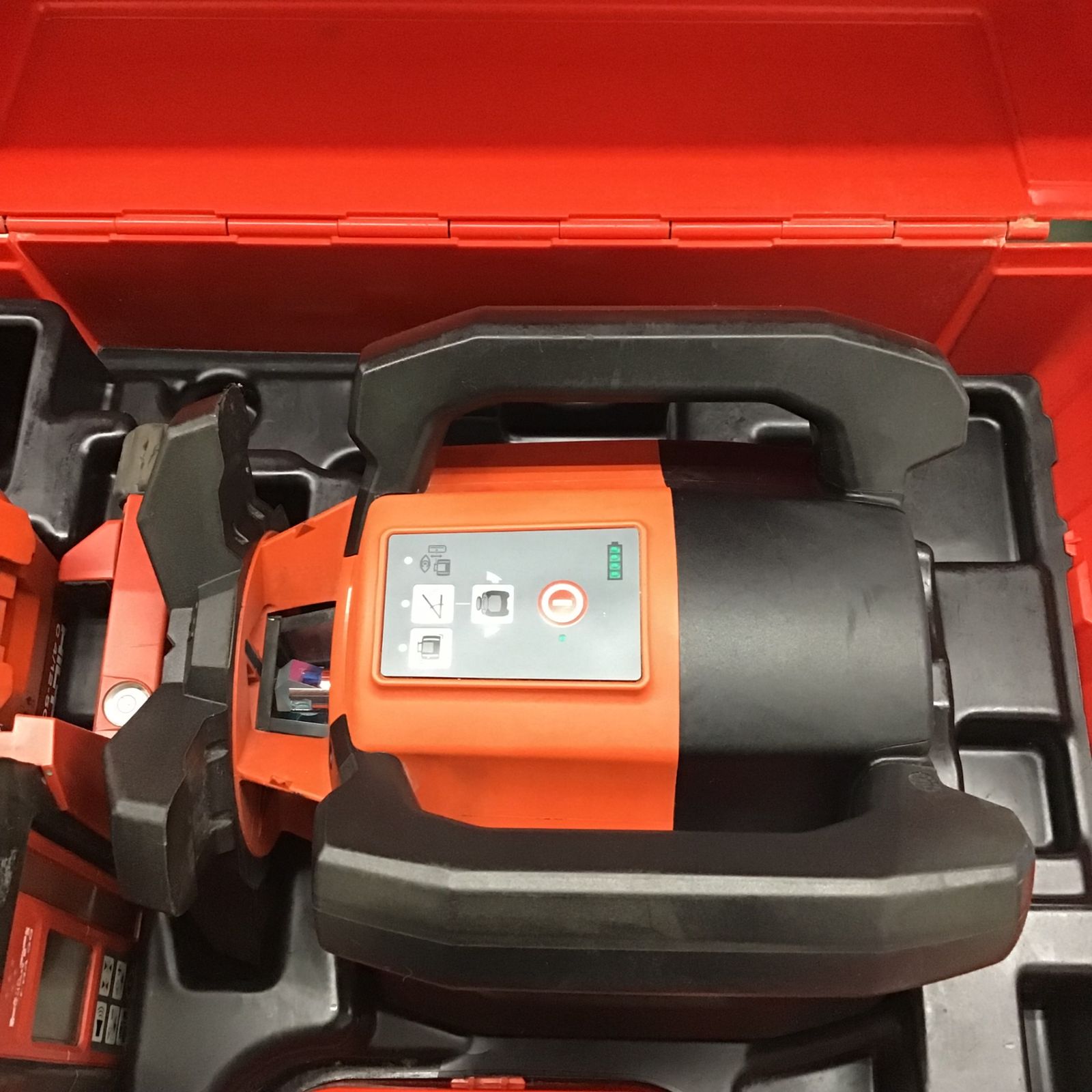 ヒルティ(HILTI) 回転レーザー PR30-HVS【鴻巣店】 - メルカリ