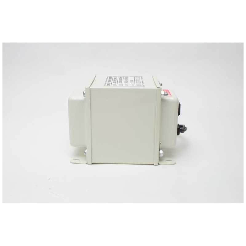 送料無料 ♥ 未開梱 日章工業 変圧器 NDF550UPU