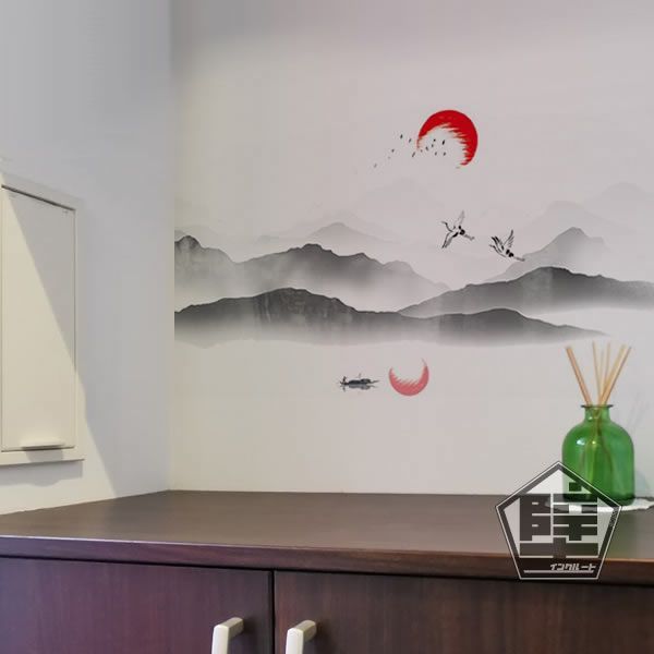 壁ステッカー ウォールステッカー 水墨 水彩背景 太陽 山 鶴 コウノトリ-1