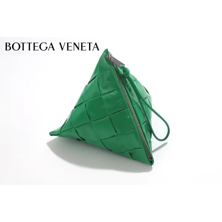 新品未使用品 BOTTEGAVENETA バッグ イントレ ピラミッド ポーチ バッグ 本物 正規品 - メルカリ