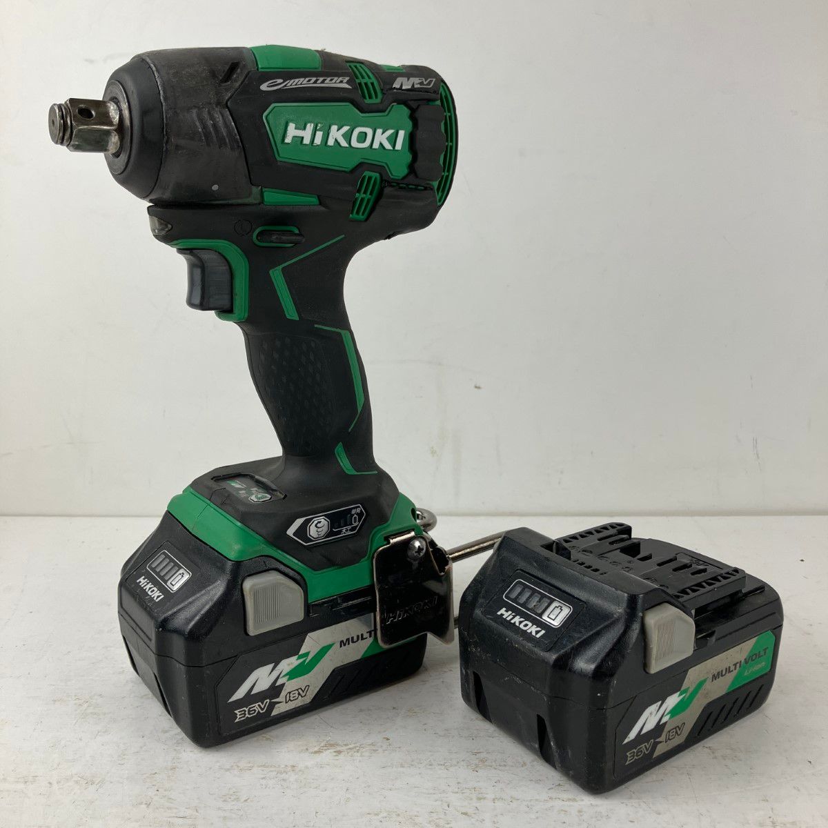 ЗЗHiKOKI ハイコーキ 36v 12.7mm インパクトレンチ バッテリーx2付 充電器無し WR36DC グリーン