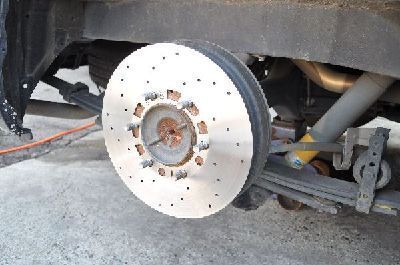 価格比較でお得にお買物。 200系ハイエース用 フェイクロータースペーサー １．５ｍｍ厚ディンプル