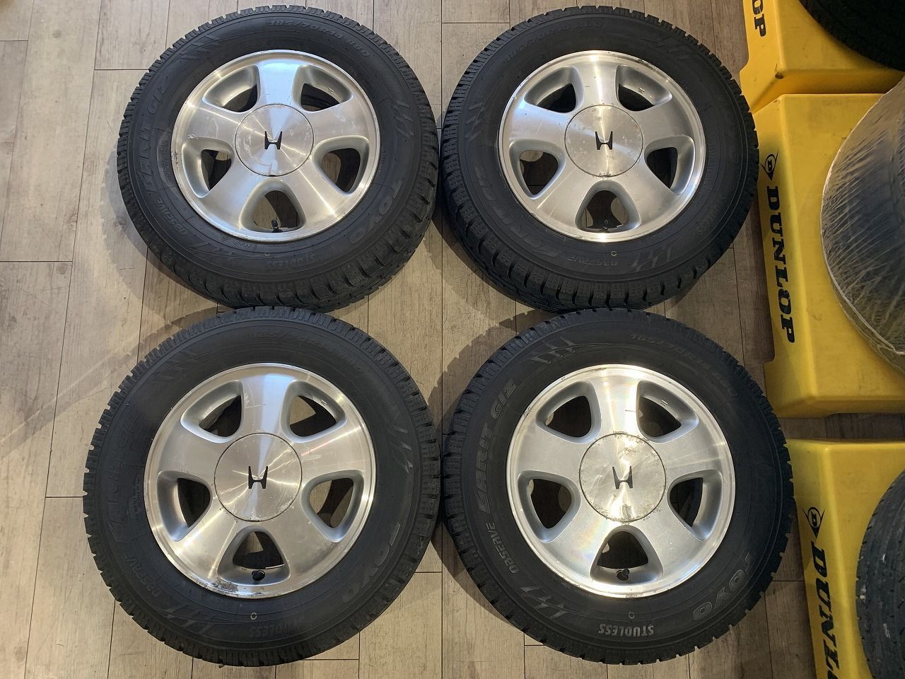 2504032 スタッドレス ホンダ 純正 ホイール 14インチ 5.5J 45 PCD100 4H TOYO OBSERVE GARIT GIZ 185|70R14 2025年 6mm 7.5mm