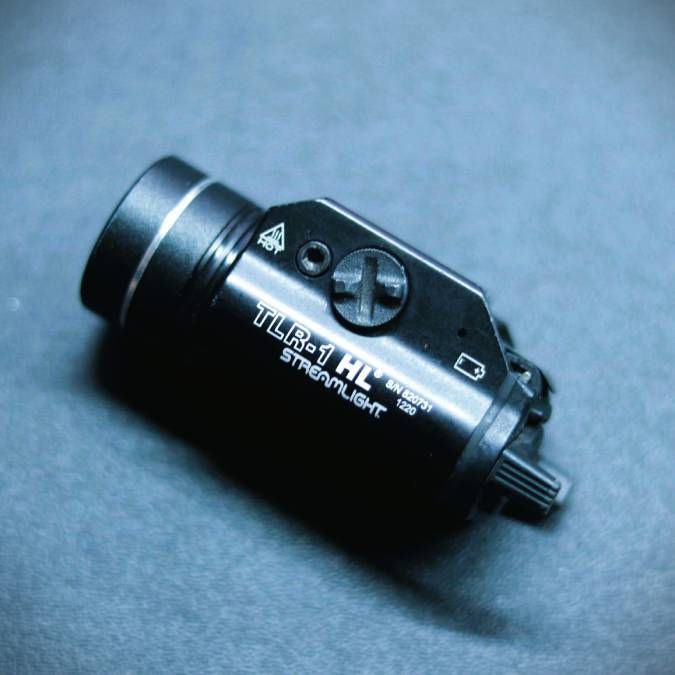 実物 Streamlight ストリームライト TLR-1 HL ウェポンライト
