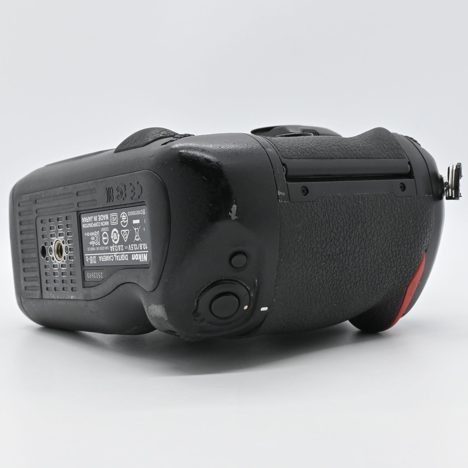 【Nikon】D5（CF-Type）26,395枚(ショット数) Nikon】D5（CF-Type）26,395枚(ショット数) D5 XQD-Type ボディ