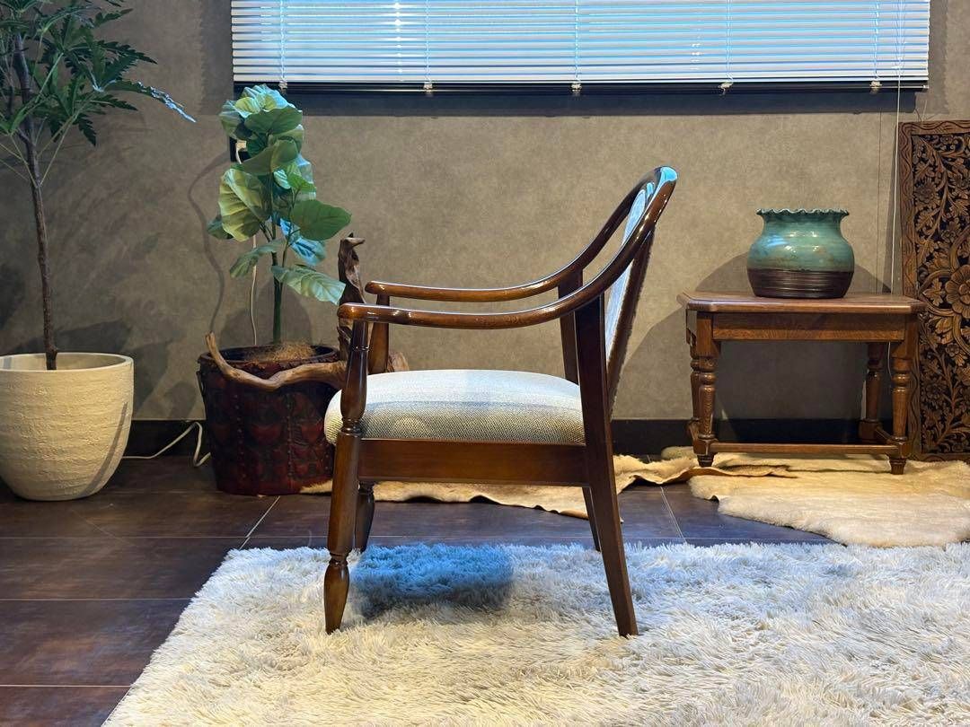 ④　リメイク品　尾州生地　ホワイト座面　カリモク　コロニアル　アームソファ　NI ① リメイク品 尾州生地 ホワイト座面 カリモク コロニアル