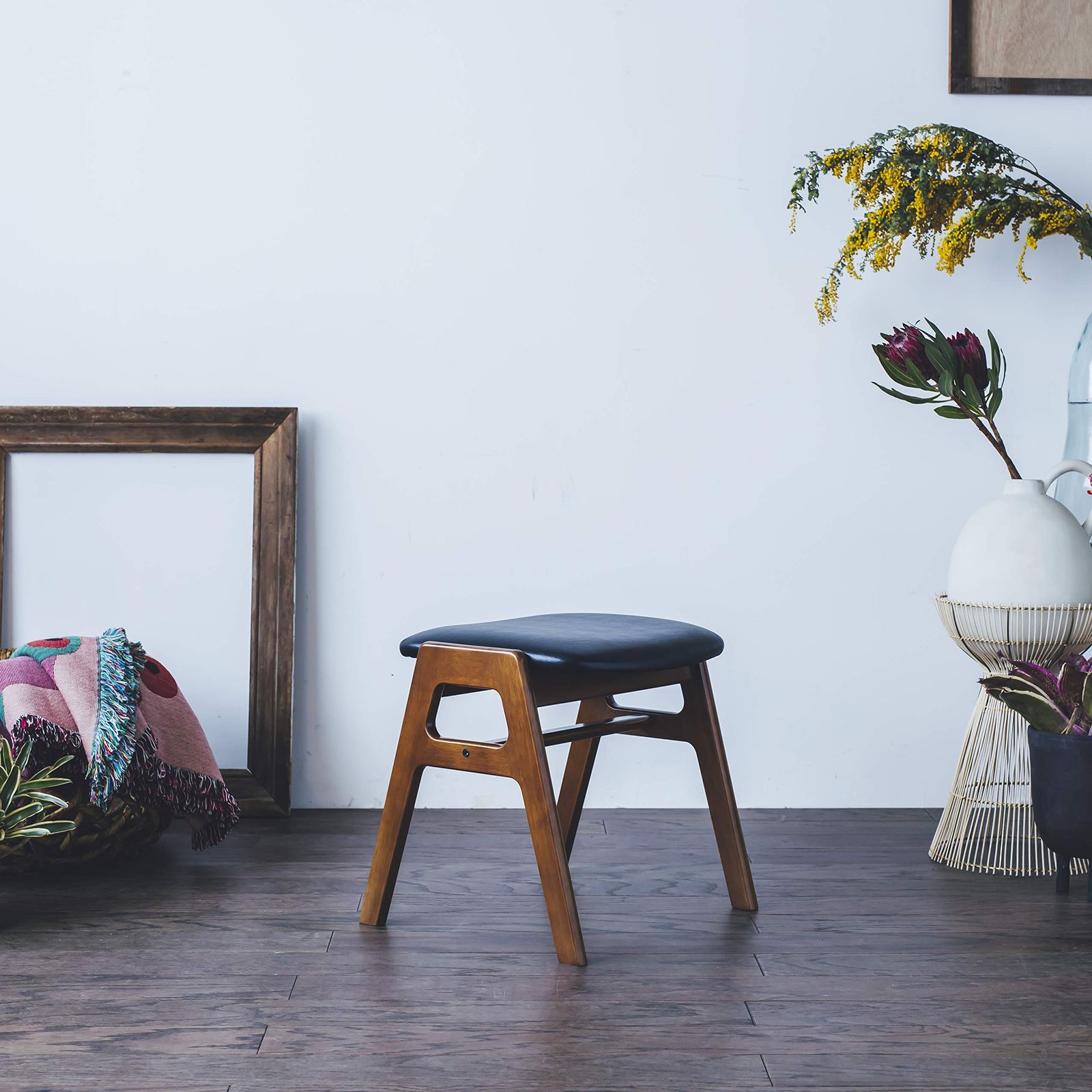 ブラック スタッキングスツール C36116BWK ウォールナット カリモク カリモク60 幅47.0奥行41.5高さ44.5座高43.5cm