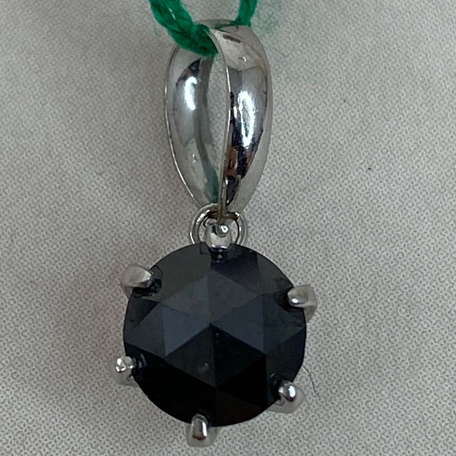 pt900 プラチナペンダント ブラックダイヤモンド 0.68ct - メルカリ