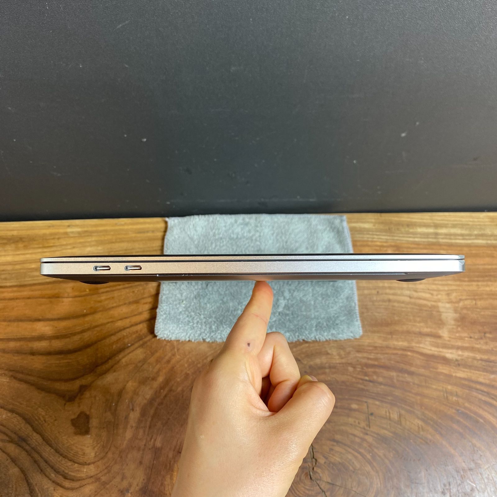 Apple MacBook
