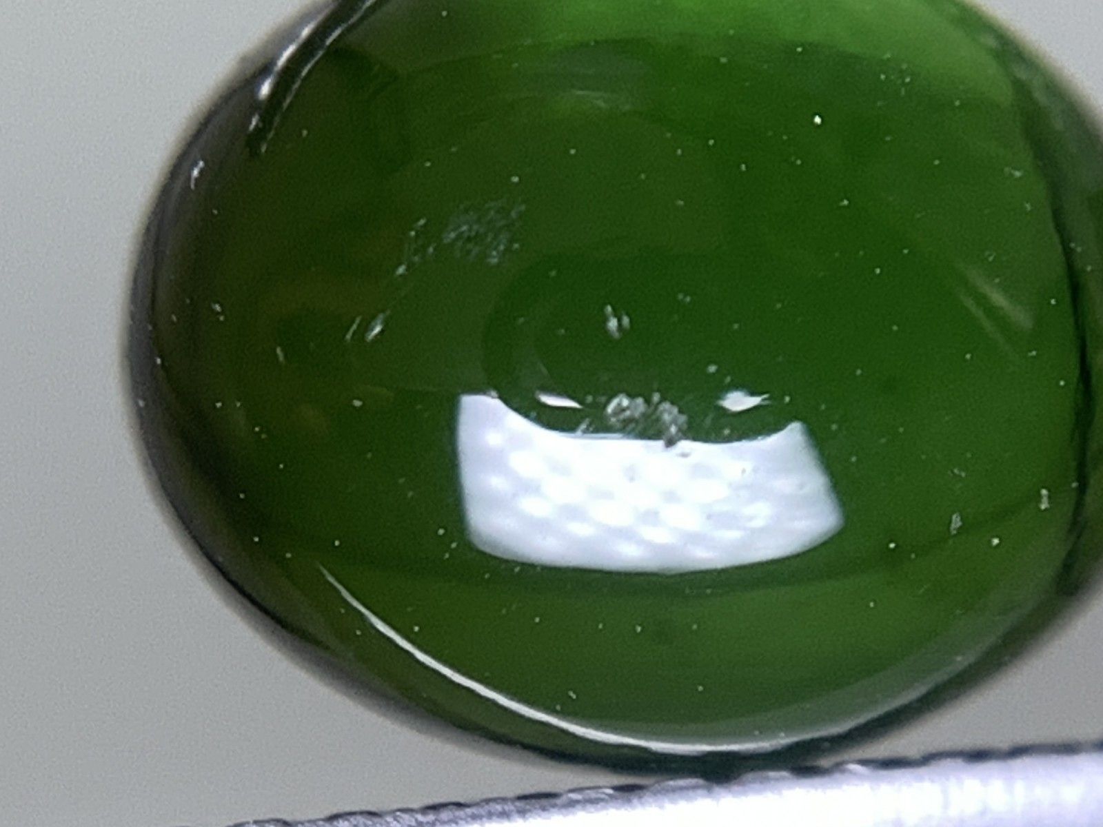 グリーントルマリン 天然 3.839ct 宝石ソーティング付き 10.1㎜×8.2  