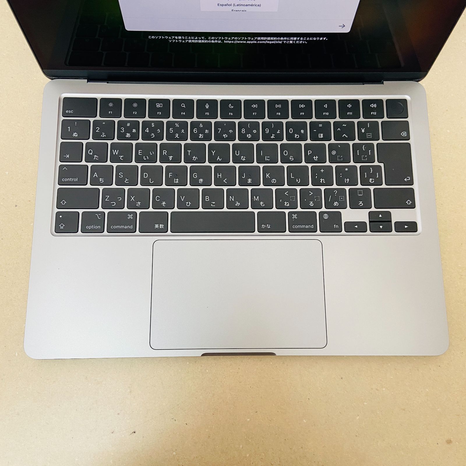 美品 MacBook Air Liquid Retina 13.6インチ (Mid 2022) Apple 美品 MacBook Air Liquid Retina 13.6インチ (Mid 2022) Apple