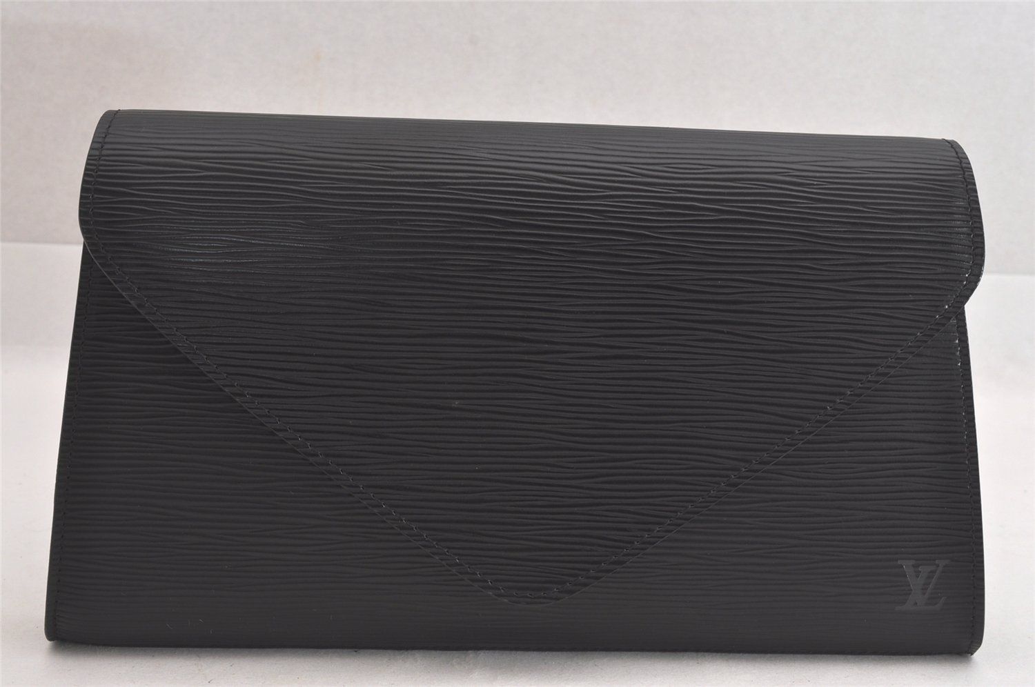 LOUIS VUITTON ルイヴィトン エピ アール デコ クラッチ