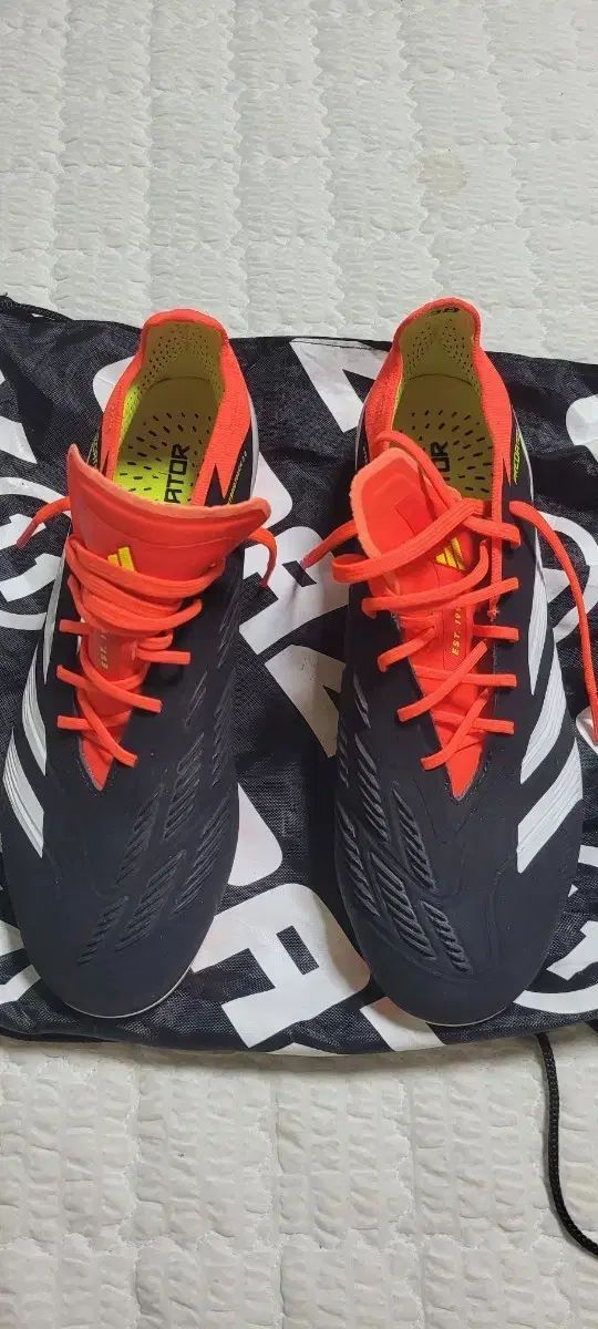 adidas アディダス プレデター サッカーシューズ ブラック|オレンジ