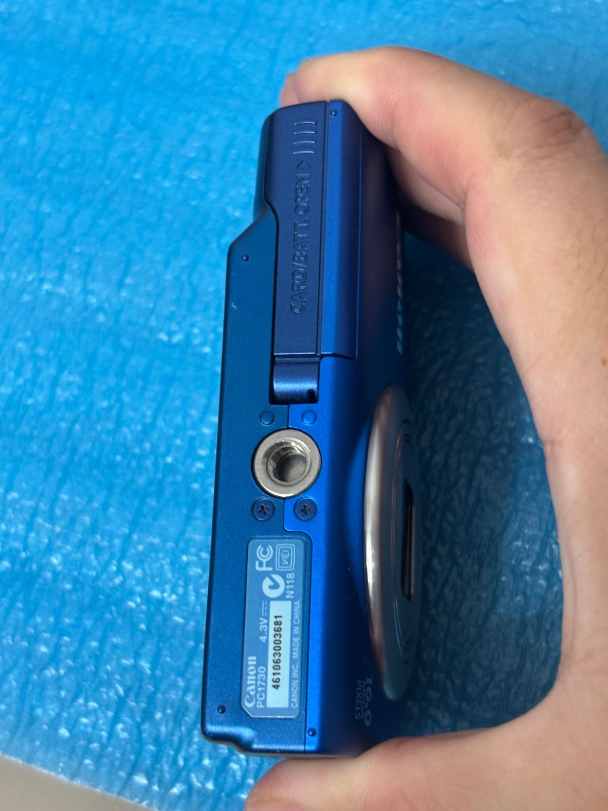 PowerShot A4000