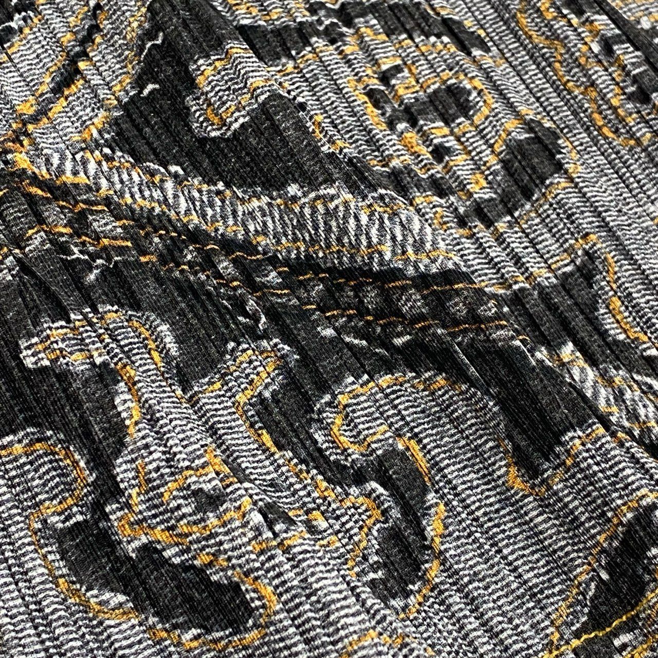 希少デザイン✨プリーツプリーズ デニム転写 ノースリーブワンピース 総柄 楽天市場】イッセイミヤケ プリーツプリーズ（ワンピース