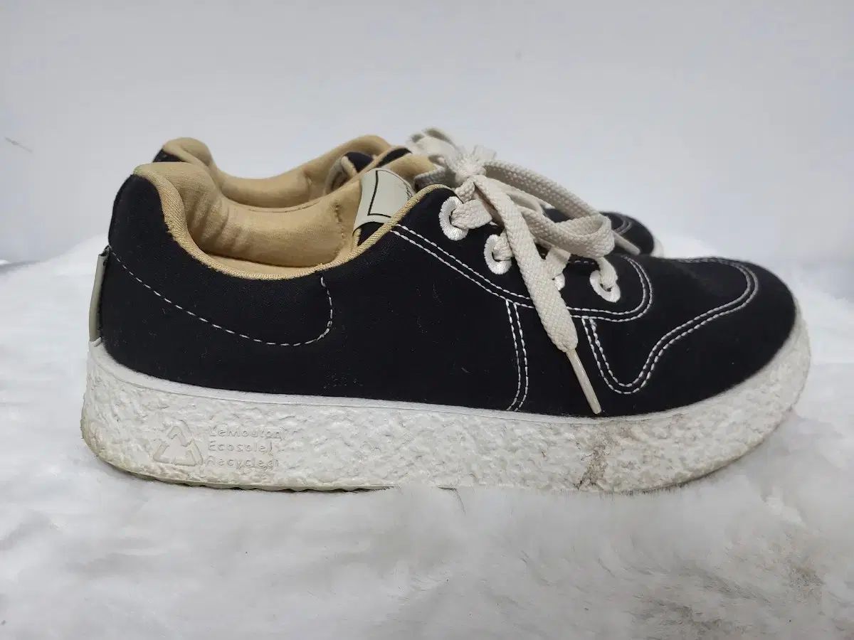 ル ムートン スニーカーズ 240mm