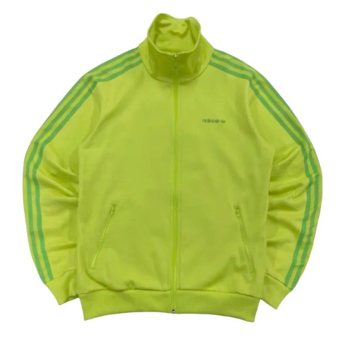 アディダス 必須アイテム メロン ジャージ