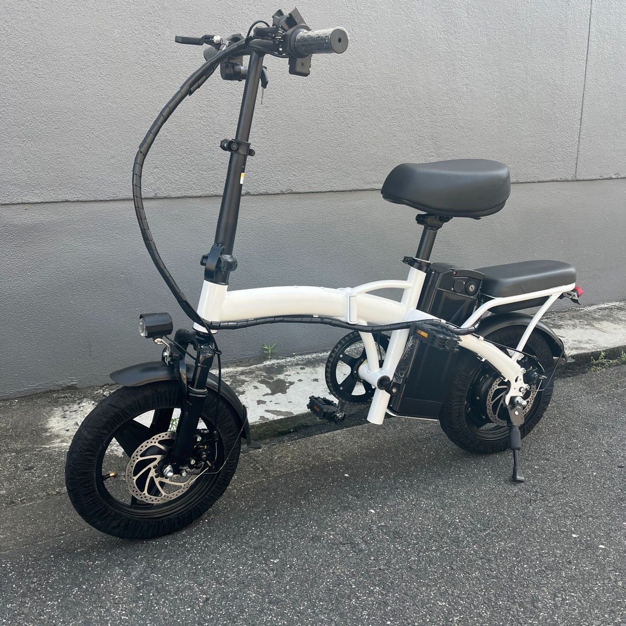 【希少！ホワイト白】電動自転車大人気のフル電動自転車折り畳み可能