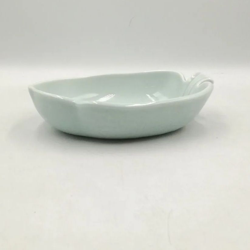 【まとめ買い対象外】有田焼　笹　6寸　皿　中皿　中鉢　葉っぱ　木の葉　１０枚　陶器　和食器　器