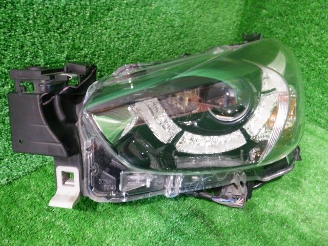 純正 DJLFS デミオ 左ヘッドランプ 【143611】 - メルカリ