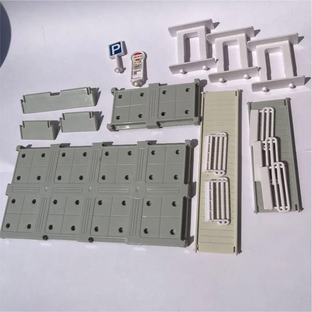 【部品欠品2個】　廃盤　トミカタウン　ビルドシティ　イオンモール　トミカ 部品欠品2個】 廃盤 トミカタウン ビルドシティ イオンモール