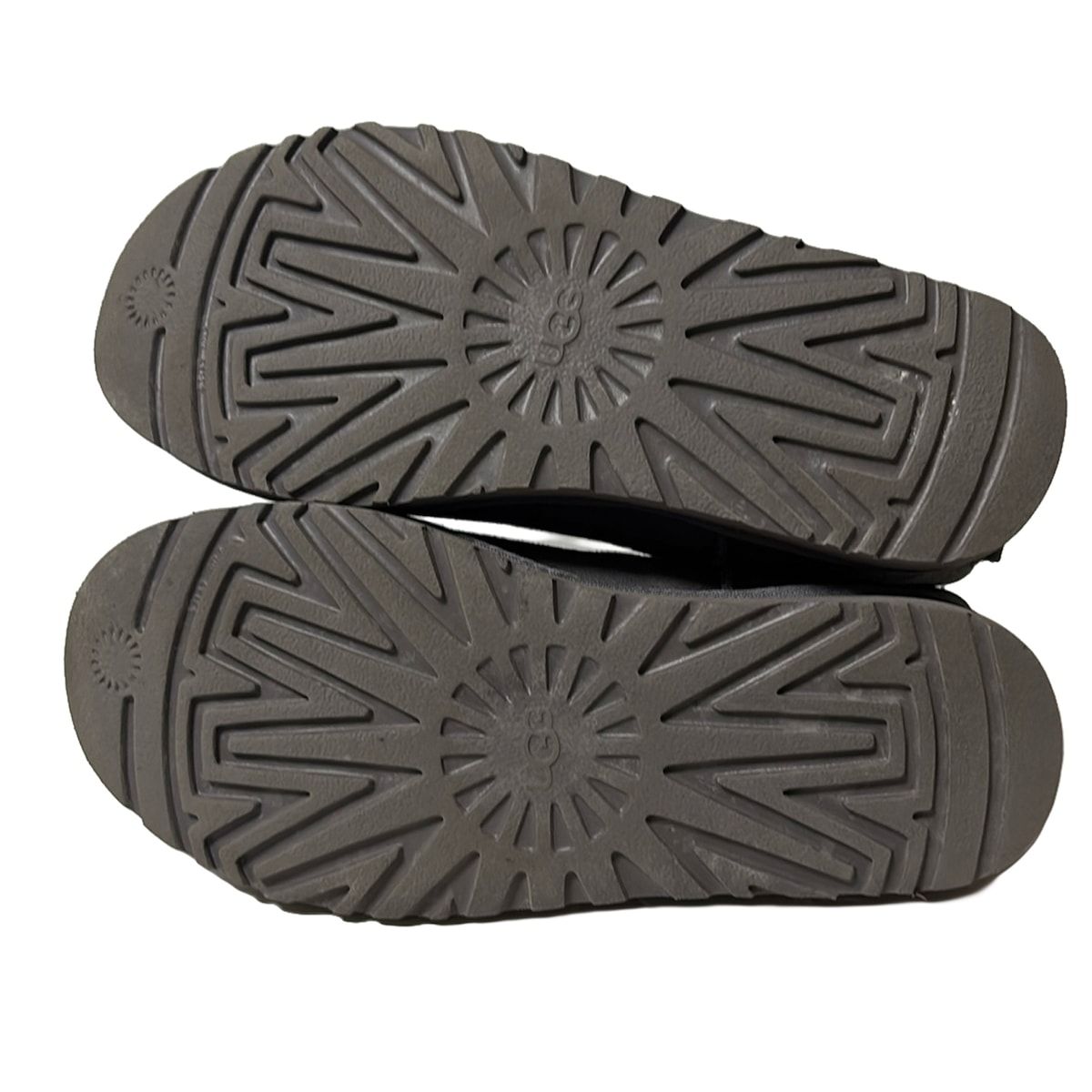 アグ ショートブーツ