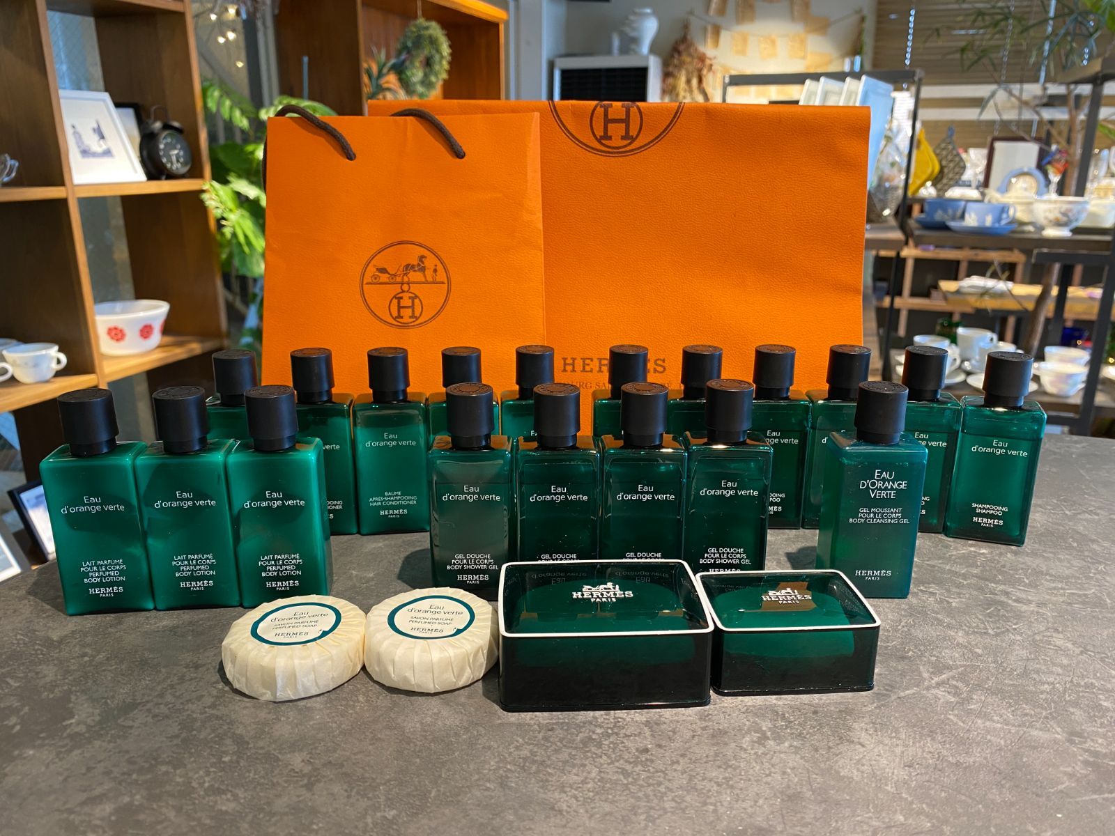 ♥品 HERMES エルメス アメニティセット シャンプーなど ショップ袋付き
