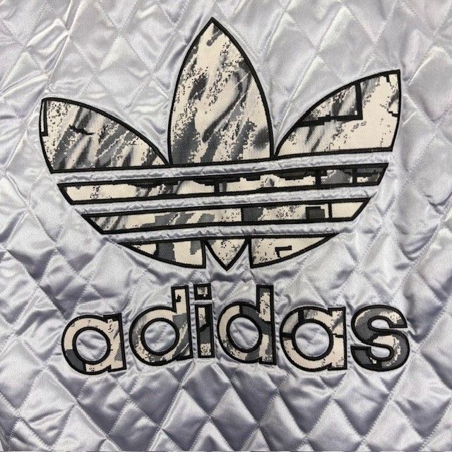 90年代 Adidas デサント キルティング ベスト シルバー 日本製 AA-5164 
