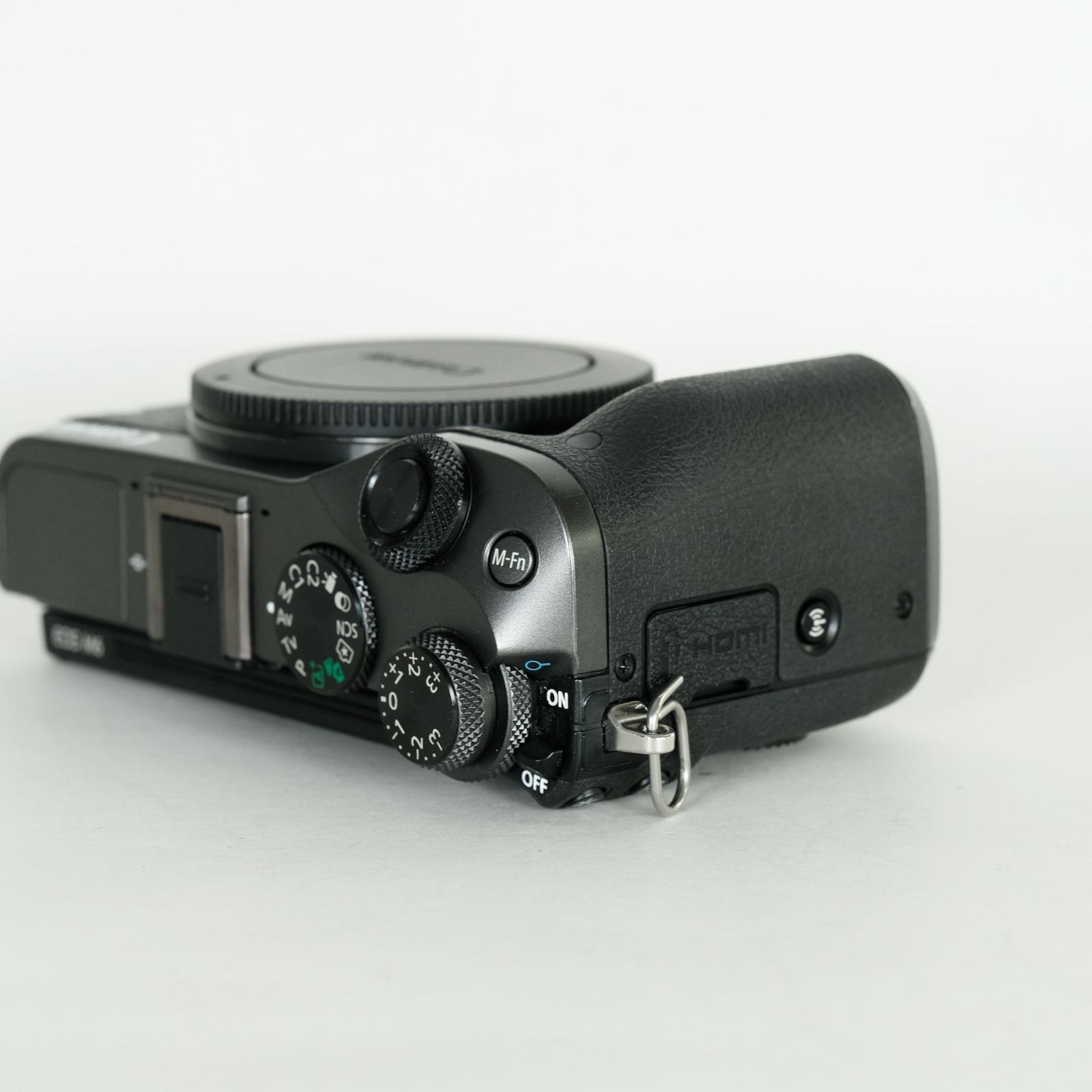 良品] Canon EOS M6 [ボディ ブラック] / キヤノンEF-Mマウント