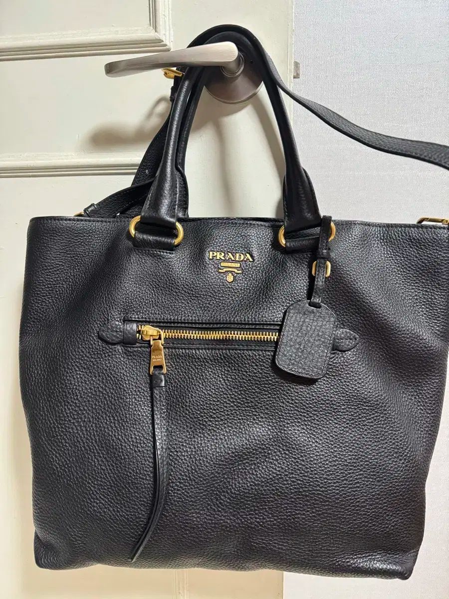ほぼ のプラダ純正バッグ