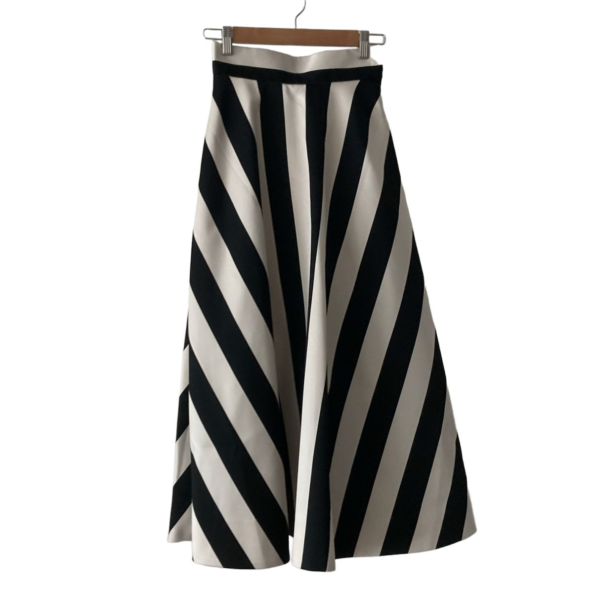SHE Tokyo Lisa stripe 34