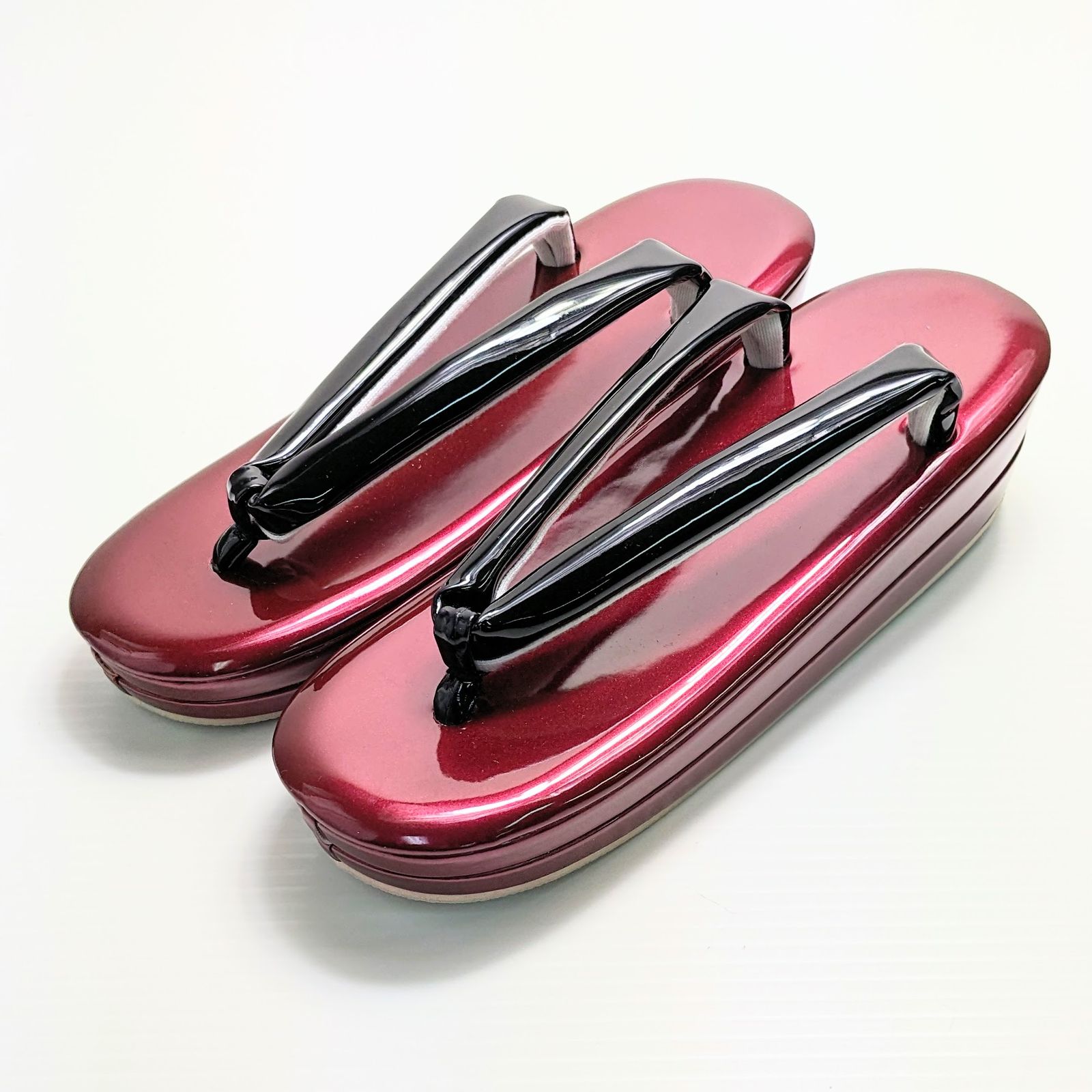 エナメル エンジ